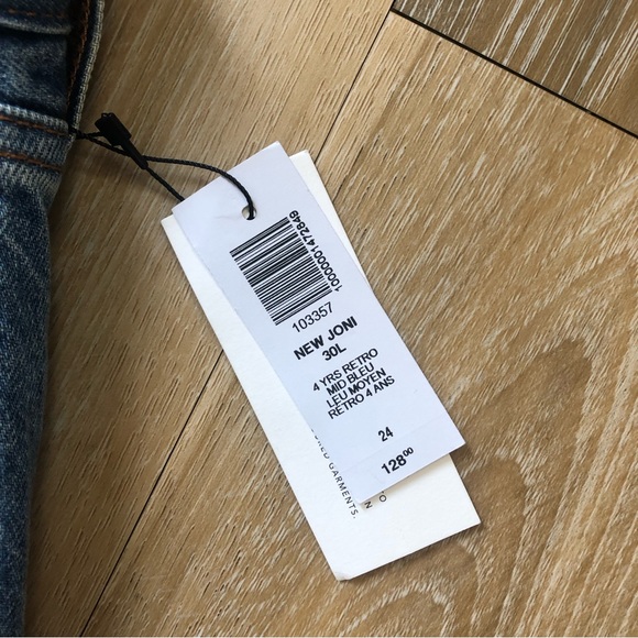 NWT Aritzia Denim Forum New Joni High Rise Loose in 4 Yrs Retro Mid Bleu - Picture 9 of 16